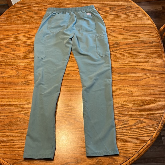 Figs Yola Hydrogreen S/T Scrub Pants - Picture 4 of 12